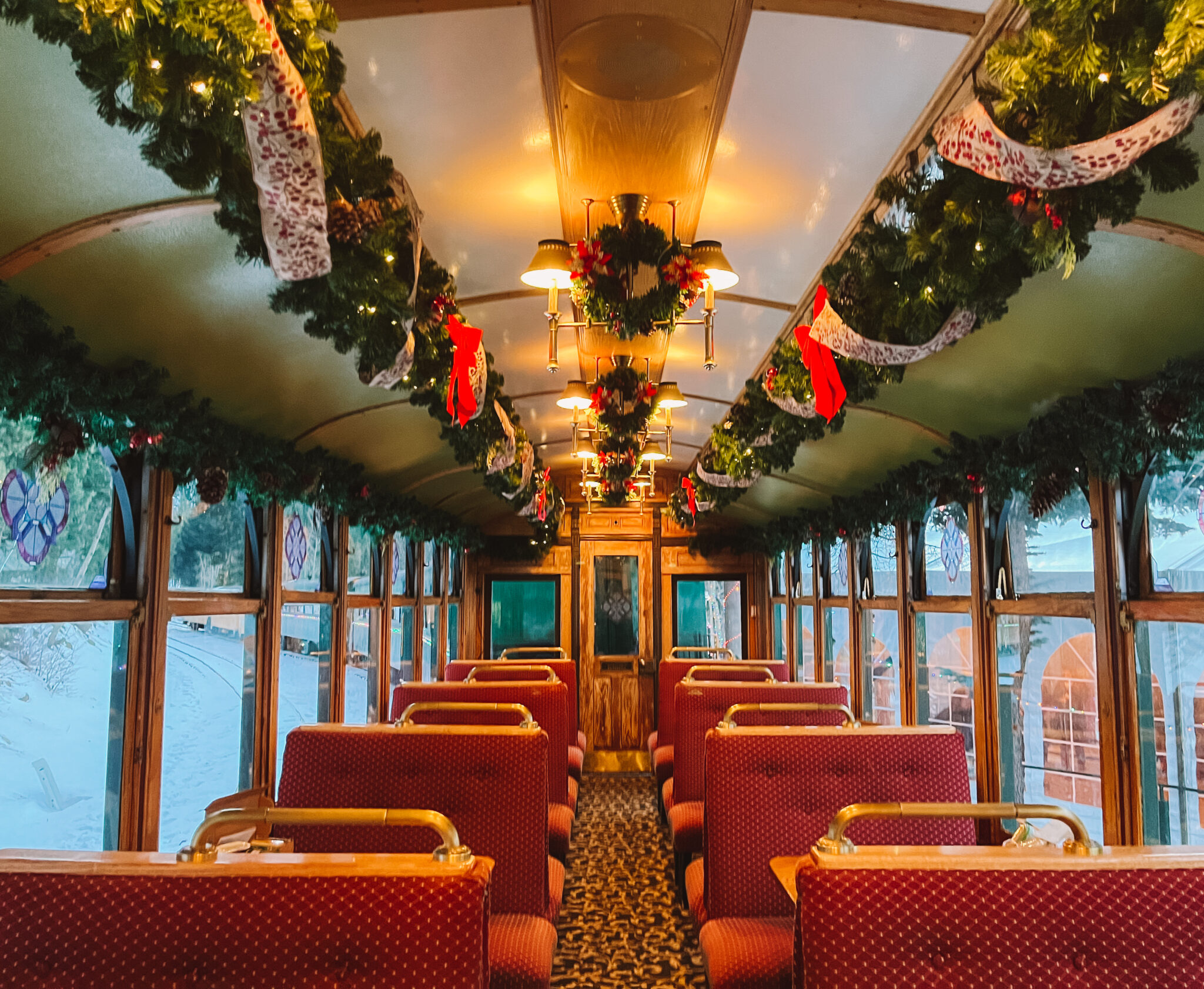 2023 Winter Holiday Trains Loop Railroad